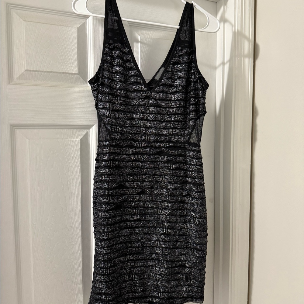 Elegant Black Sleeveless Dress
